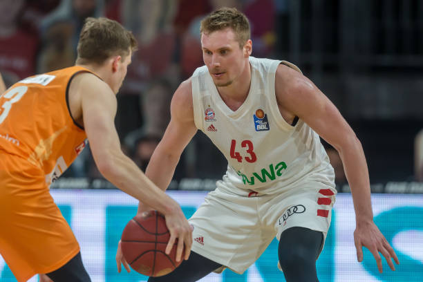 在关键时刻 在关键时刻